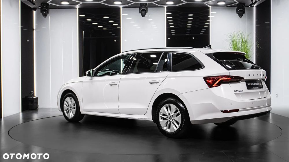Skoda Octavia 2022 photo 4