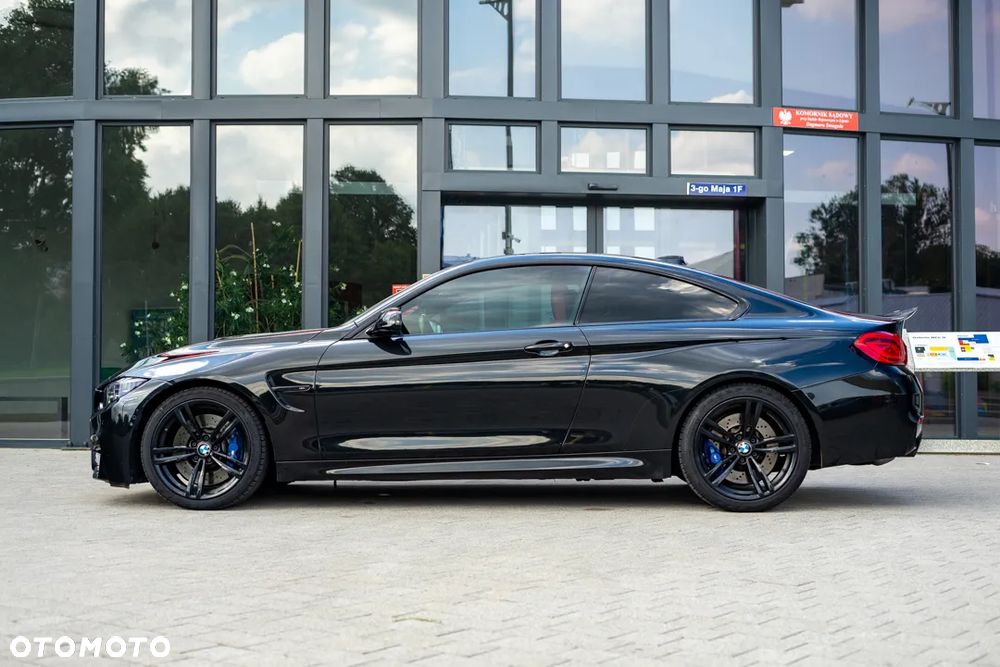 BMW M4 DKG - 7