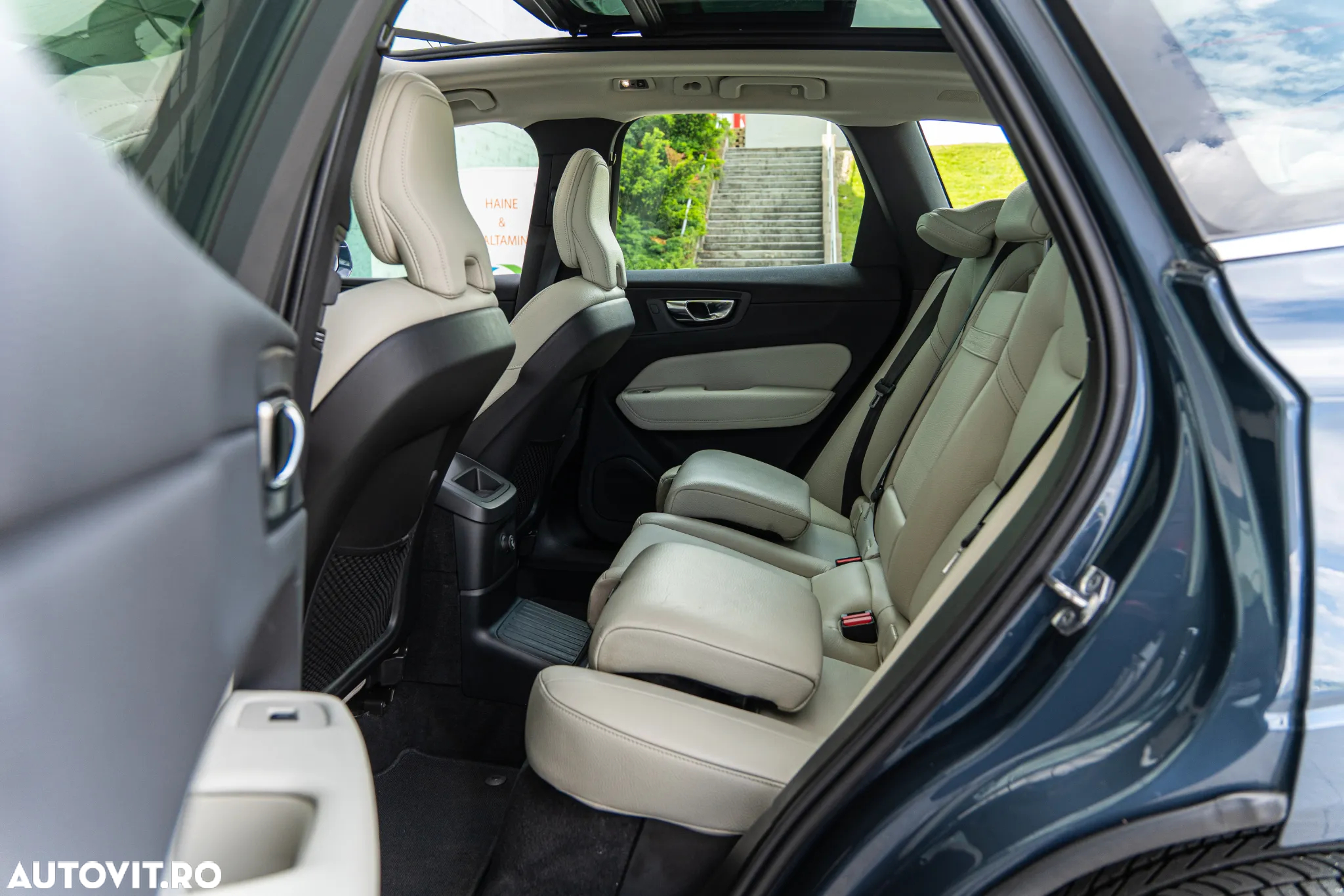 Volvo XC 60 Recharge T8 Twin Engine eAWD Inscription - 27