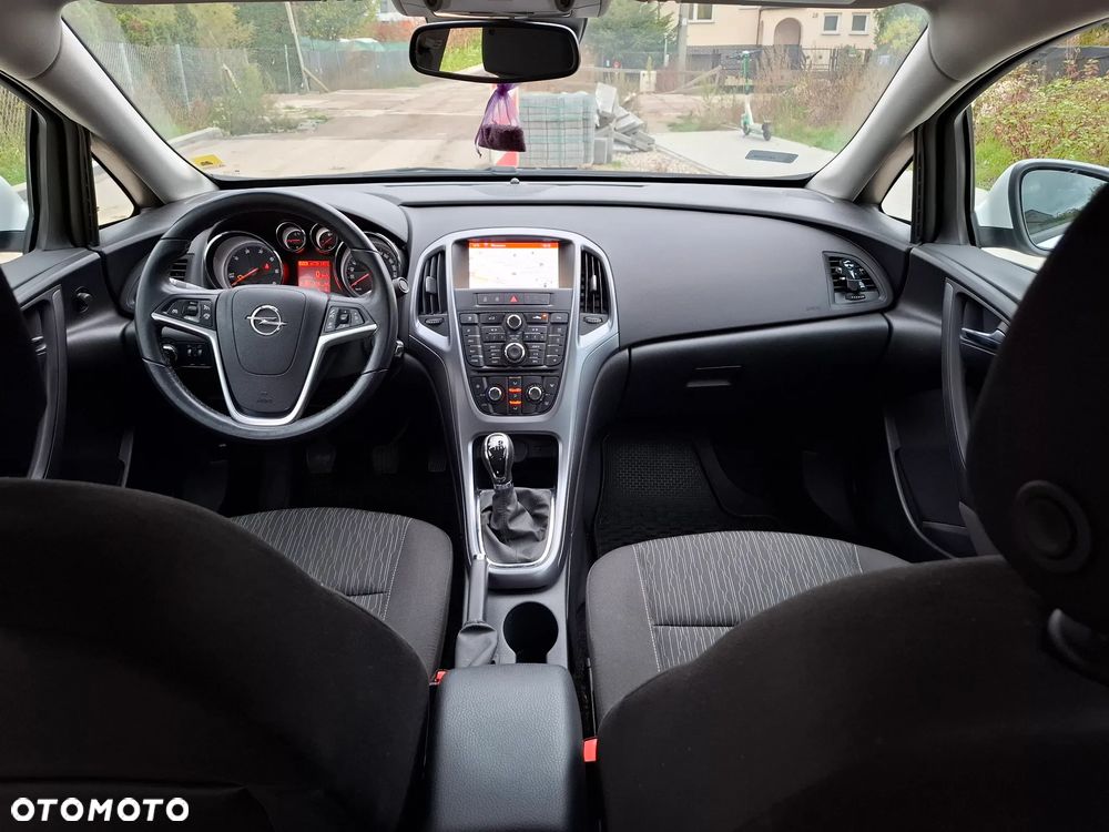 Opel Astra IV 1.6 CDTI Executive - 10