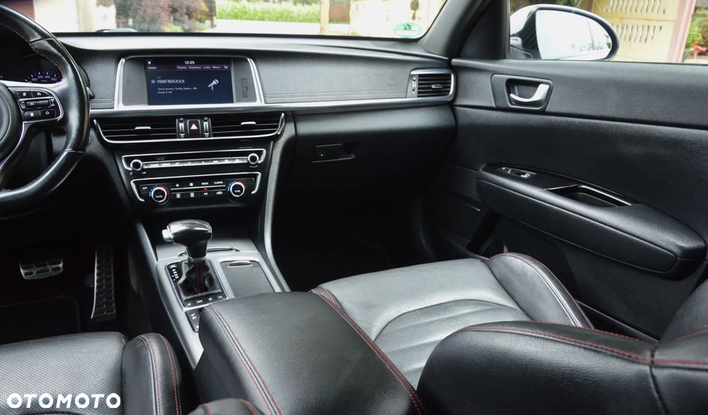 Kia Optima - 22