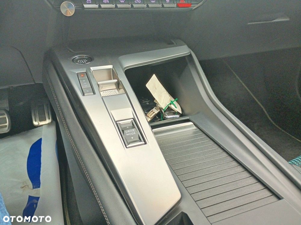 Peugeot 308 - 23