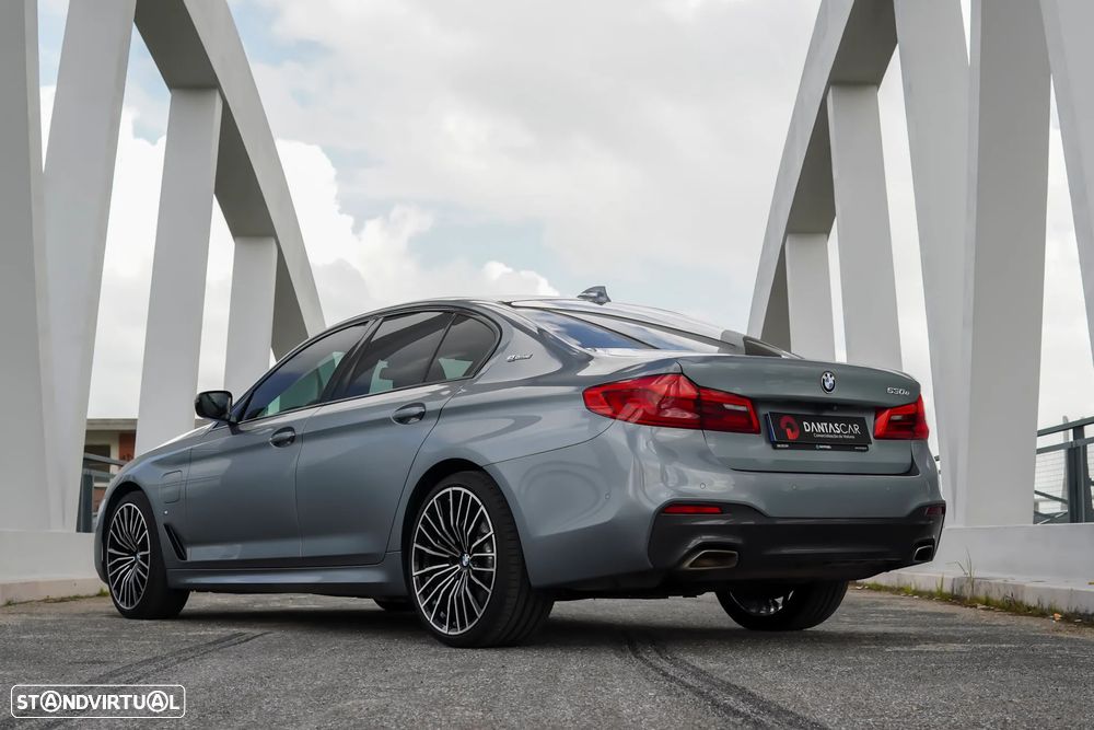 BMW 530 e Pack Desportivo M - 6