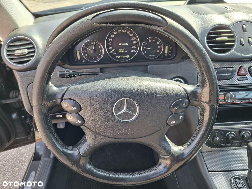 Mercedes-Benz CLK - 19