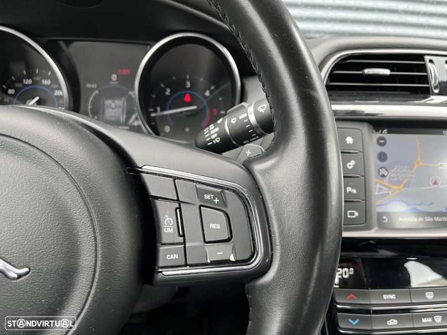 Jaguar XE 2.0 D Prestige Aut. - 14