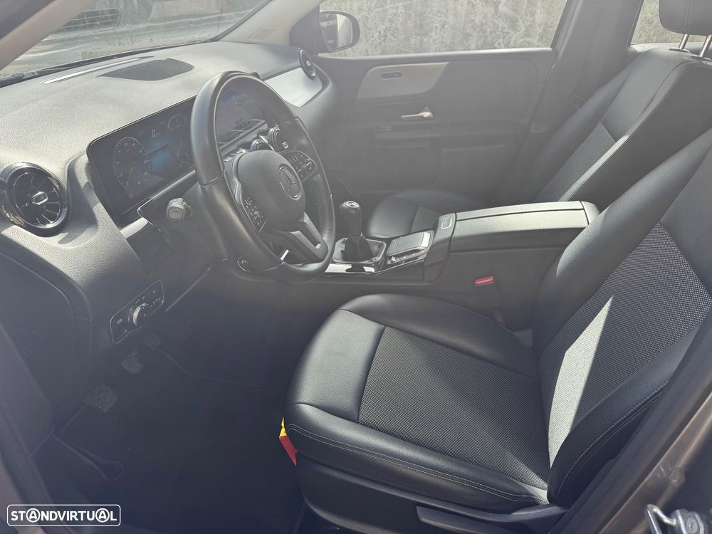 Mercedes-Benz B 180 d Style - 12