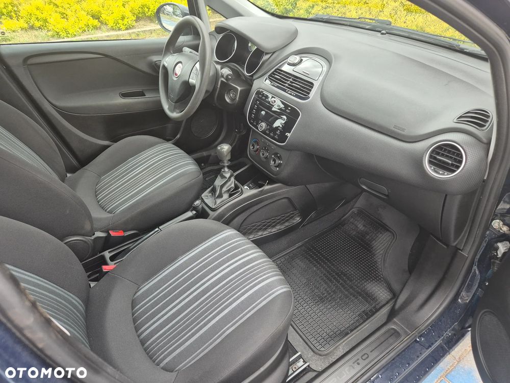 Fiat Grande Punto Actual 1.4 8V Estiva Blue&Me - 6