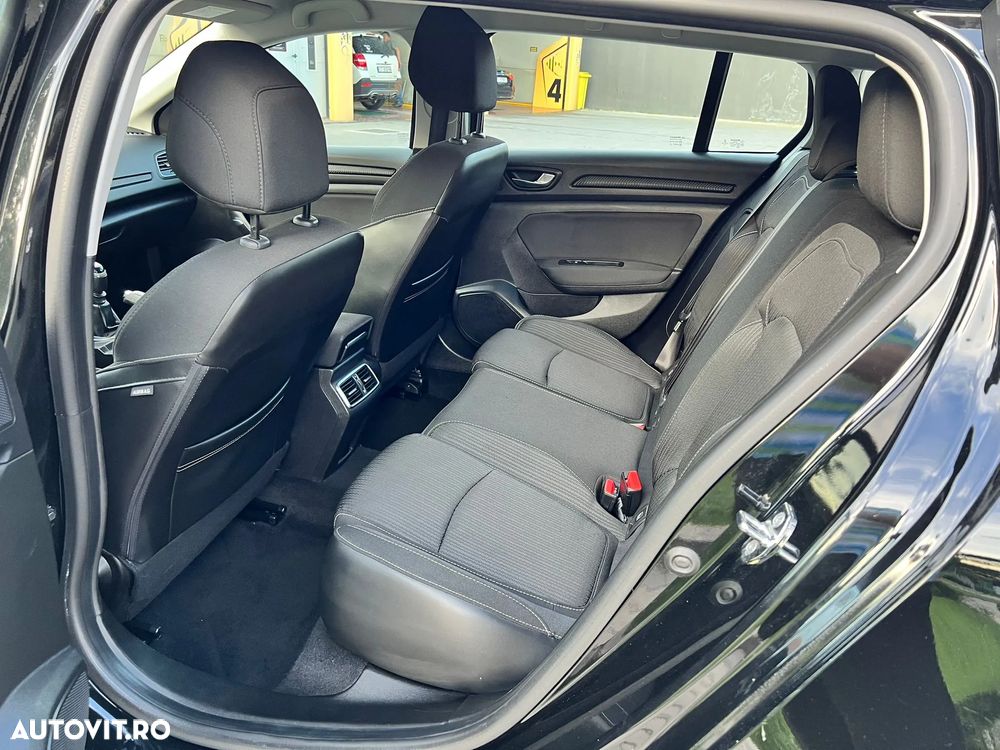 Renault Megane - 9