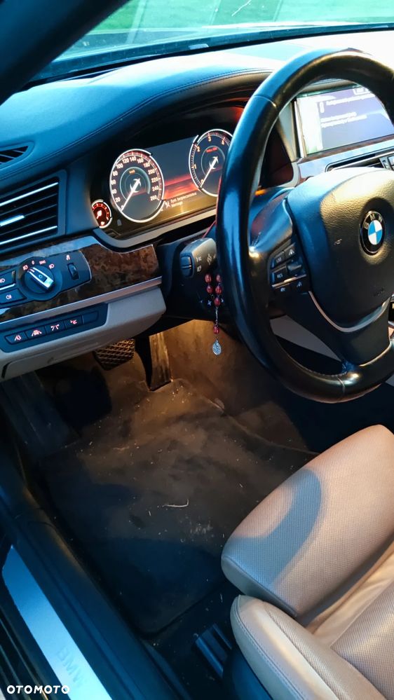 BMW Seria 7 740d xDrive - 7