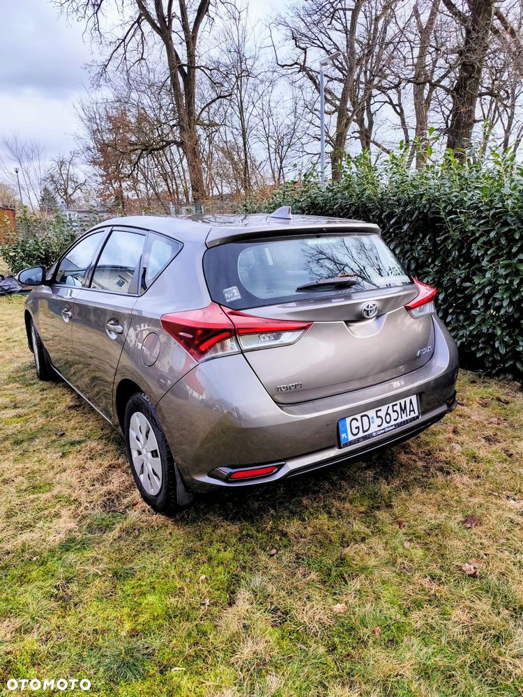 Toyota Auris 1.33 VVT-i Active - 4