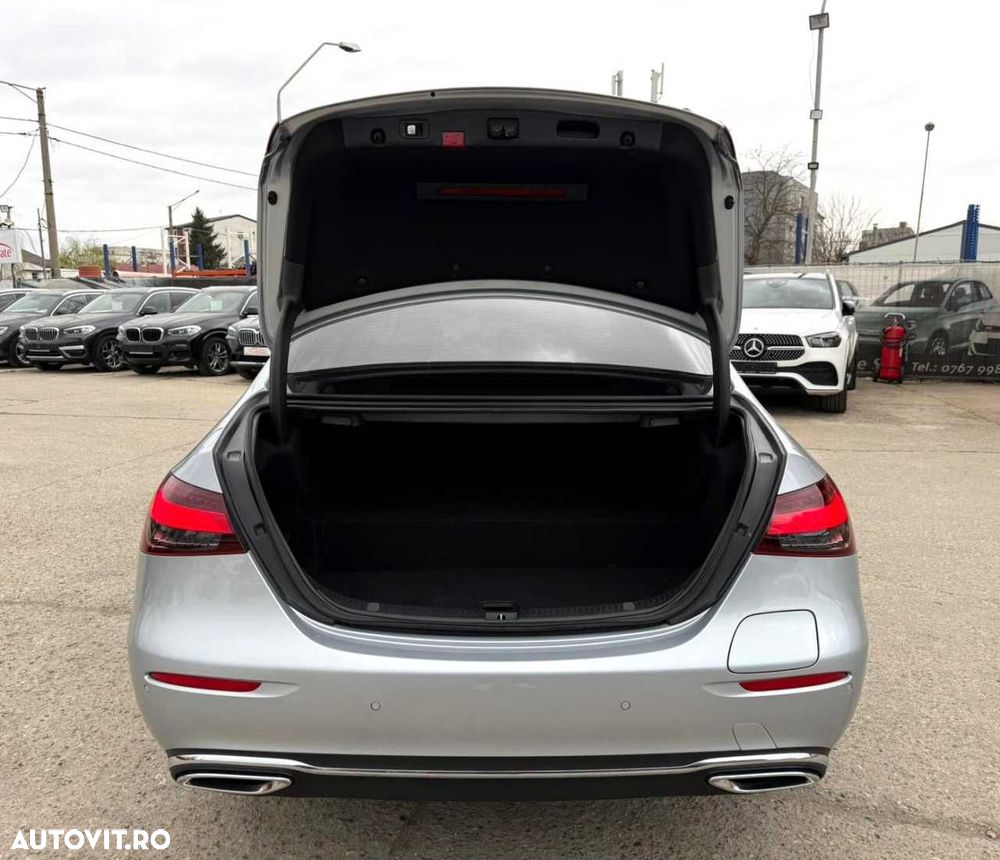 Mercedes-Benz E - 14