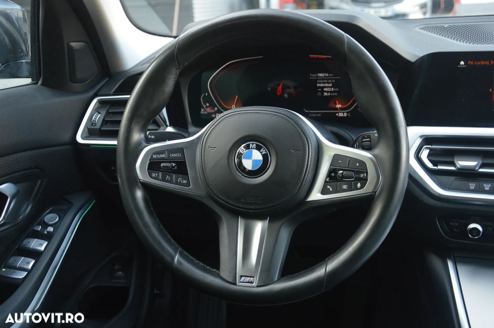 BMW Seria 3 318d Touring Aut. Advantage - 23