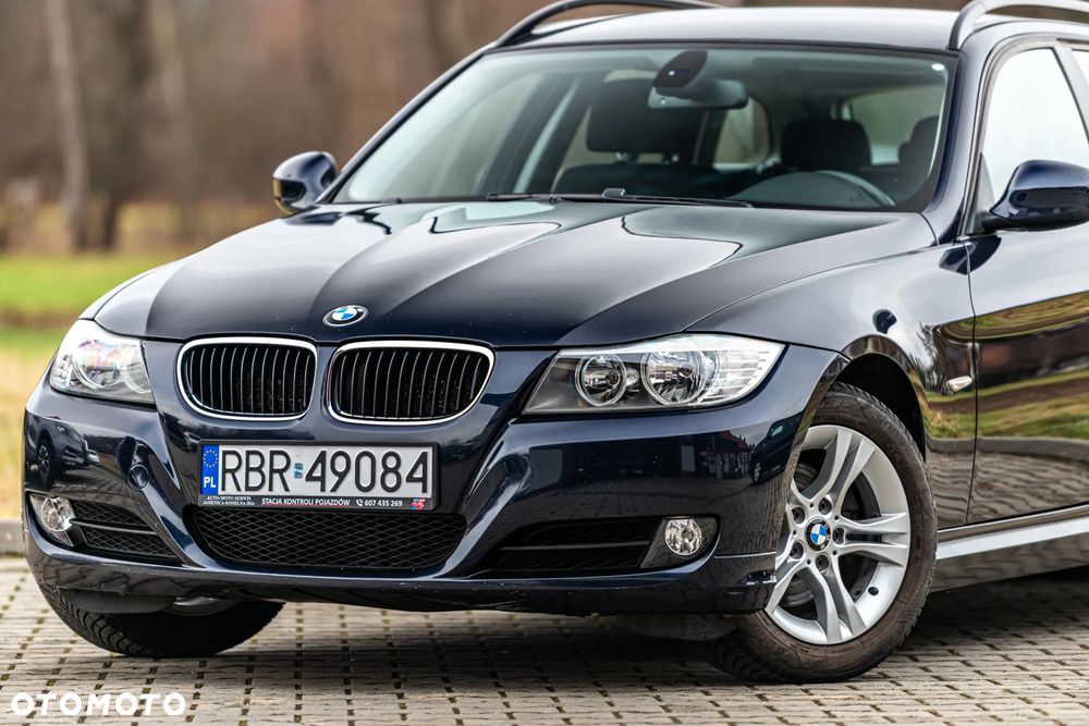 BMW Seria 3 318i - 5