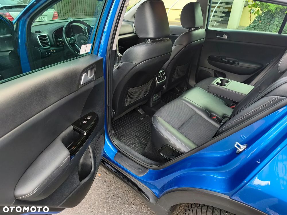Kia Sportage 1.6 GDI Black Edition 2WD - 9
