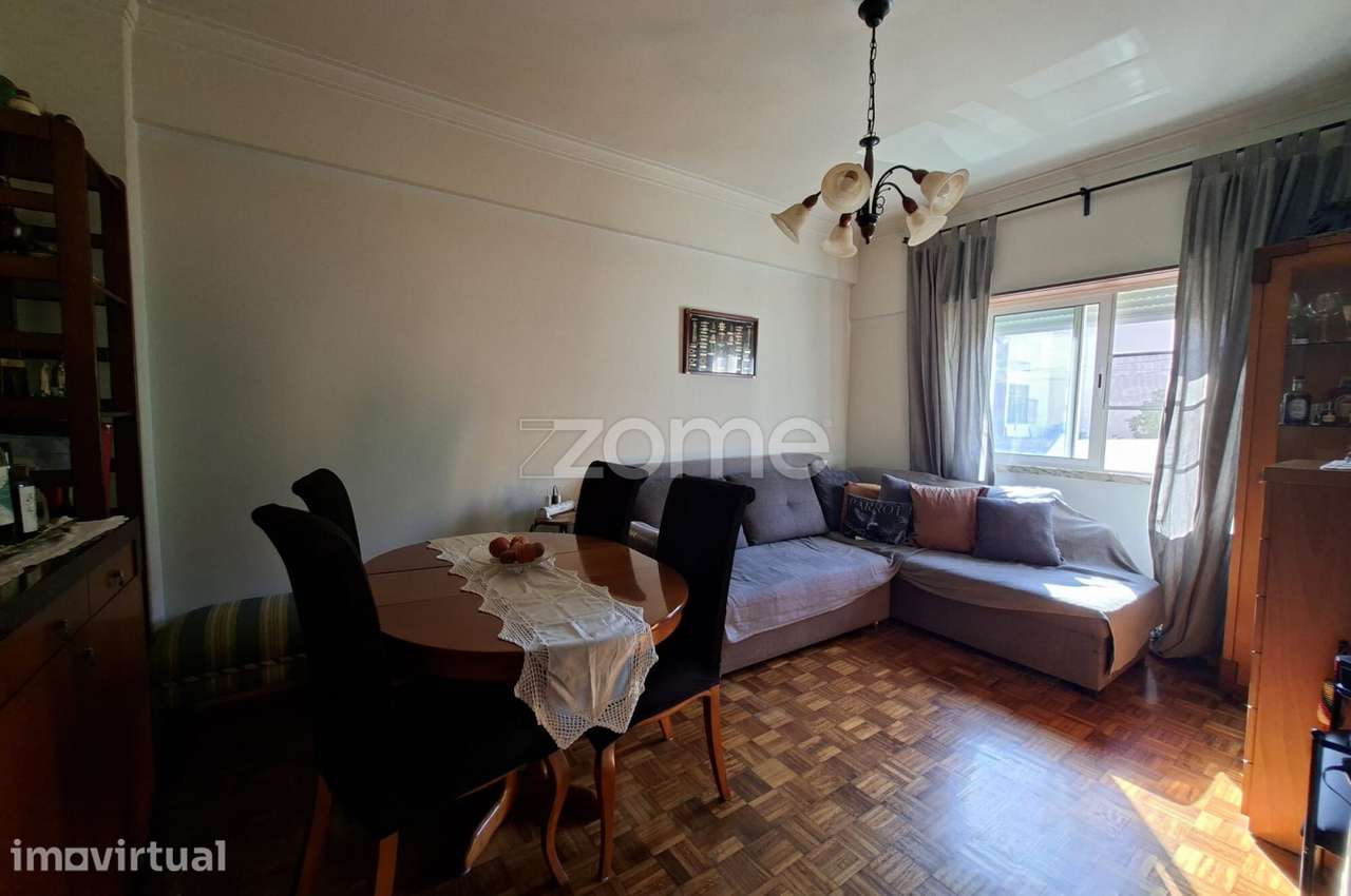 Apartamento T2 com Sótão e Garagem em Mem Martins – Sintra - Grande imagem: 5/19