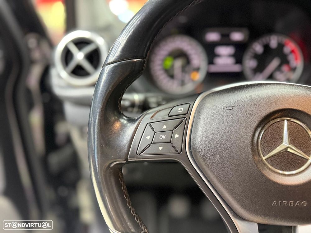 Mercedes-Benz B 180 d Progressive - 23