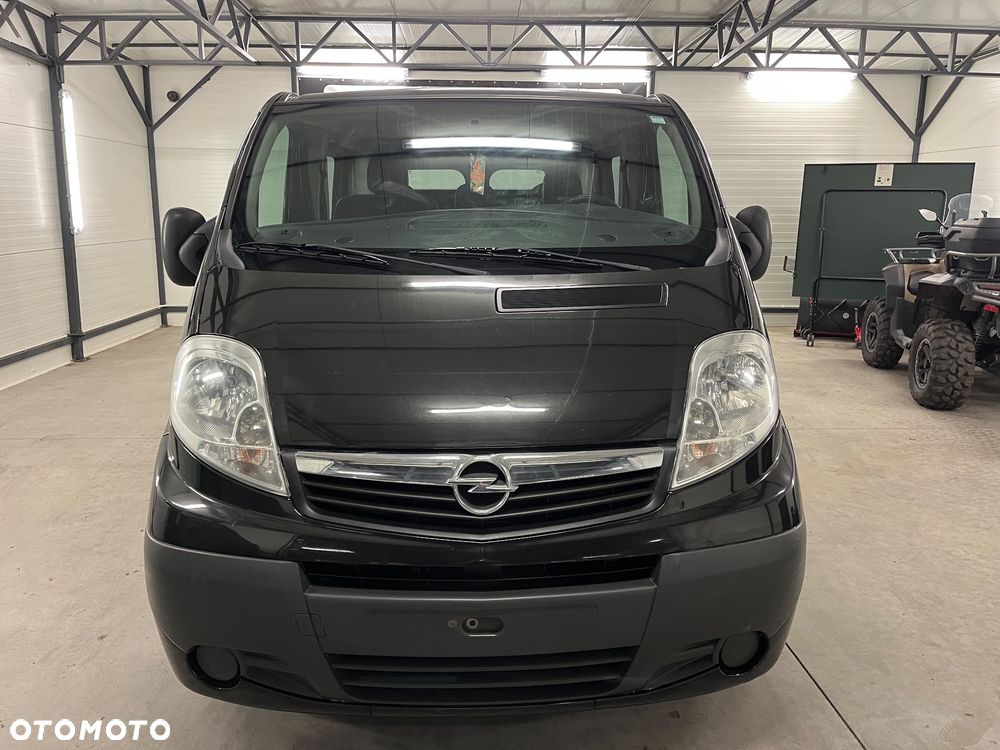 Opel Vivaro - 11