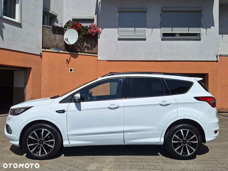 Ford Kuga 2.0 TDCi 2x4 ST-Line - 5