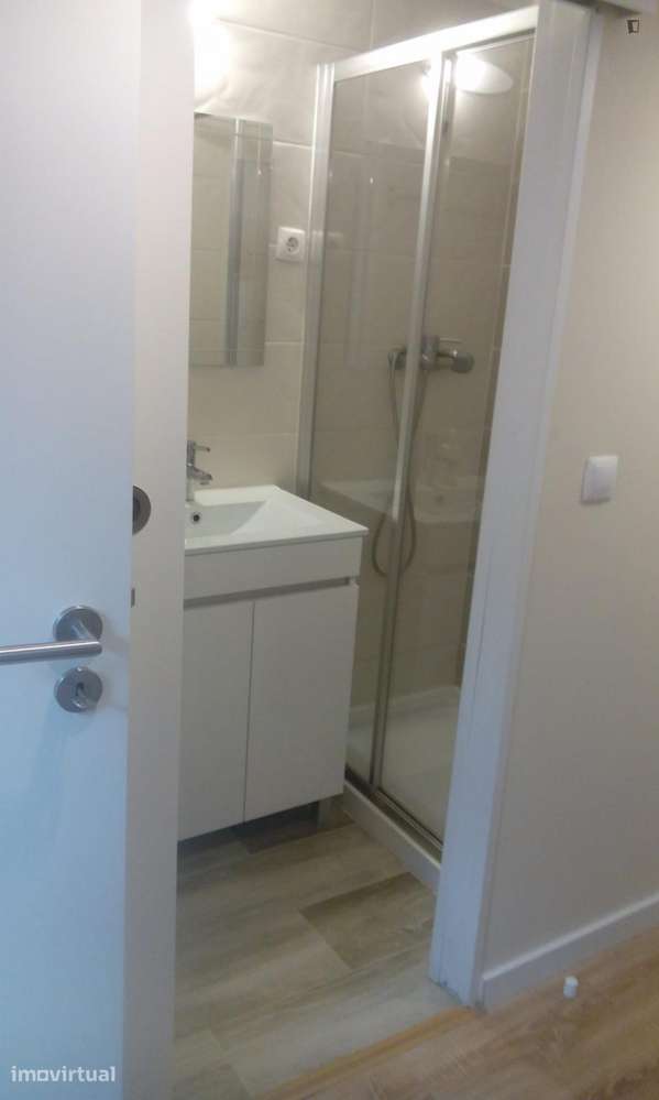 Apartamento com 2 quartos - localizado em Setubal - Full image: 3/49