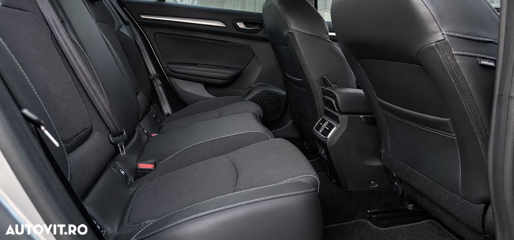 Renault Megane TCe 140 GPF EDC Techno - 12