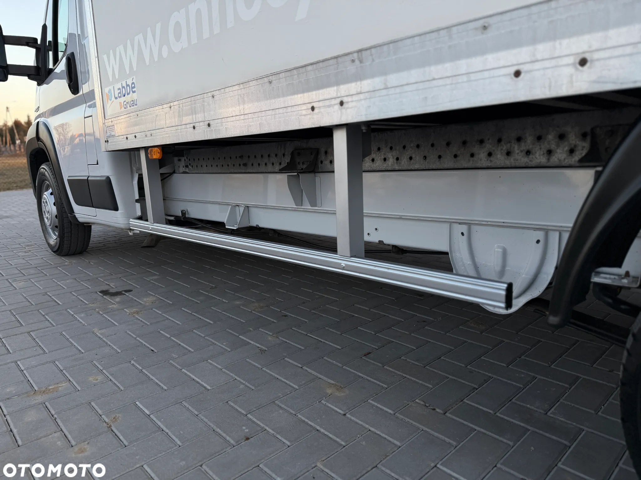 Fiat Ducato 2.3 150KM / Kontener 4,2m 8EP + Winda Dhollandia 750kg / 199.700KM / ZAREJESTROWANY W PL - 19