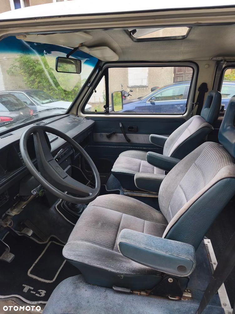 Volkswagen Transporter - 11