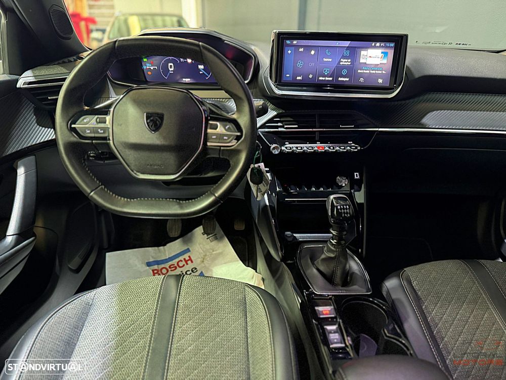 Peugeot 2008 1.2 PureTech Allure Pack - 19