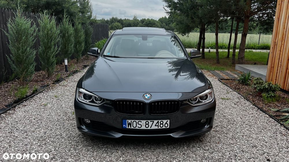 BMW Seria 3 328i Modern Line - 1