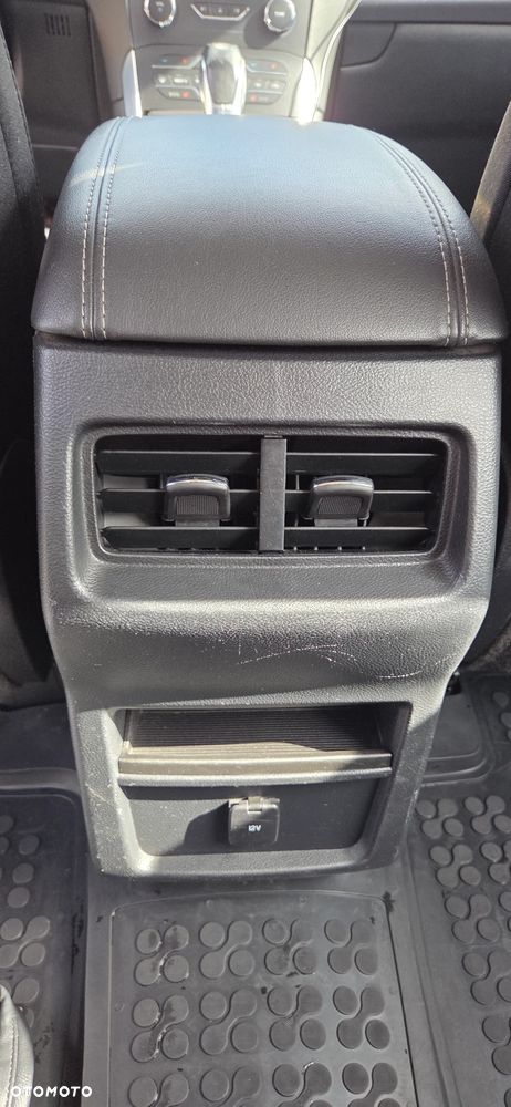 Ford S-Max 2.0 TDCi Titanium PowerShift - 27