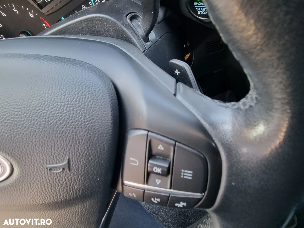 Ford Focus 1.0 EcoBoost Titanium - 19