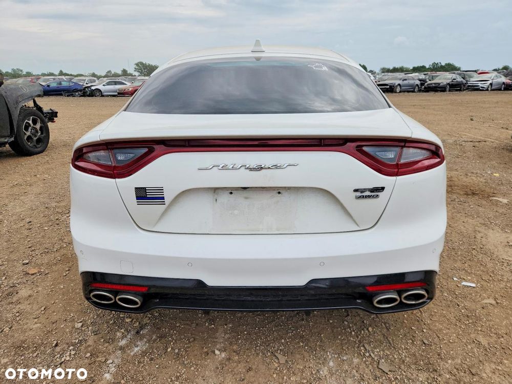 Kia Stinger 2.0 T-GDI GT Line - 6