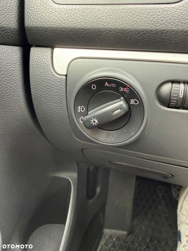 Volkswagen Golf 2.0 TDI Comfortline - 20