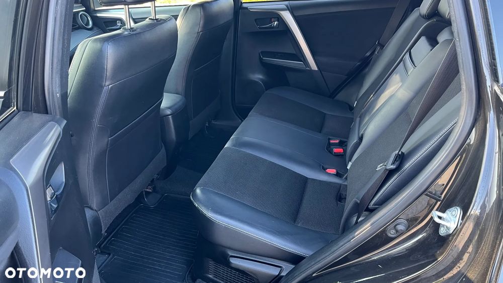 Toyota RAV4 Hybrid Style 4x4 - 14