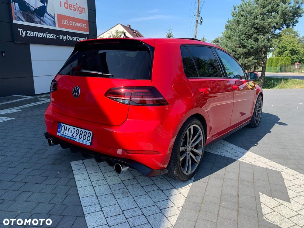 Volkswagen Golf GTI (BlueMotion Technology) DSG Performance - 2