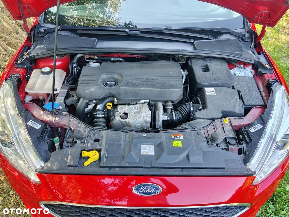Ford Focus 1.5 TDCi ST-Line Red - 6