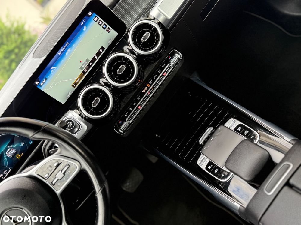Mercedes-Benz GLB 200 d 8G-DCT Progressive - 15