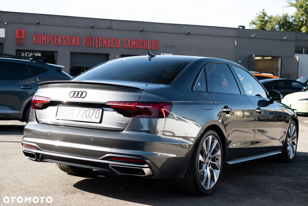 Audi A4 Limousine - 5