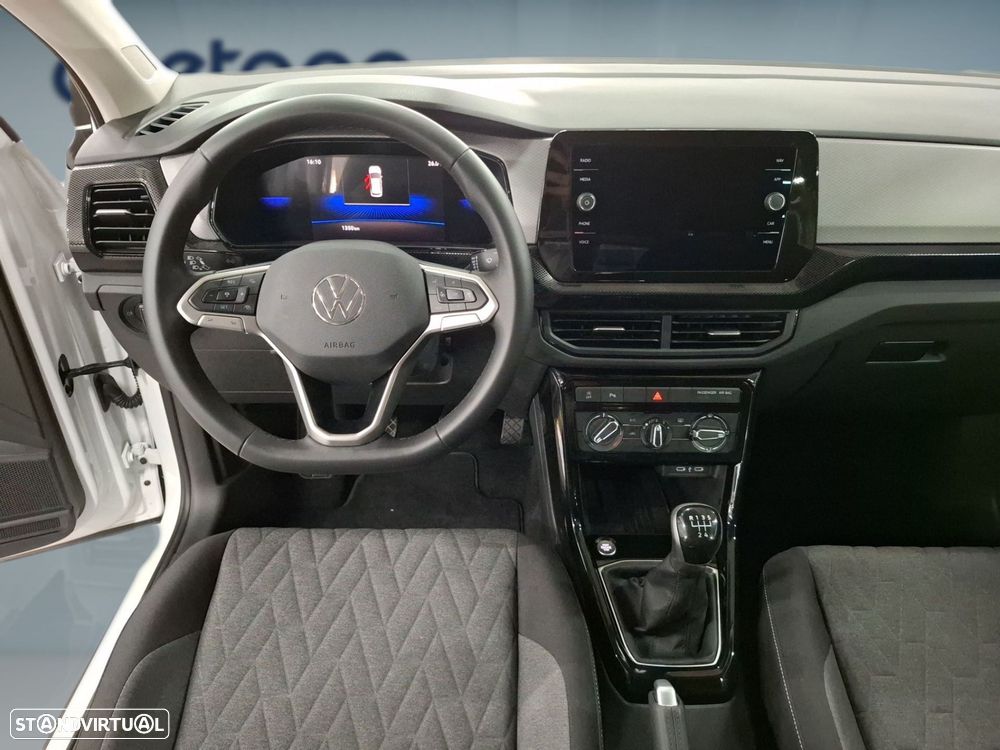 Volkswagen T-Cross 1.0 TSI Urban — fotografia 13
