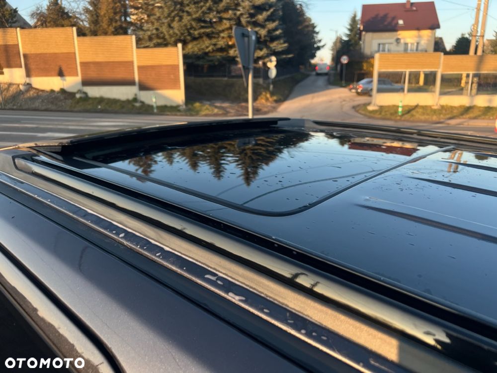 Jeep Grand Cherokee - 16