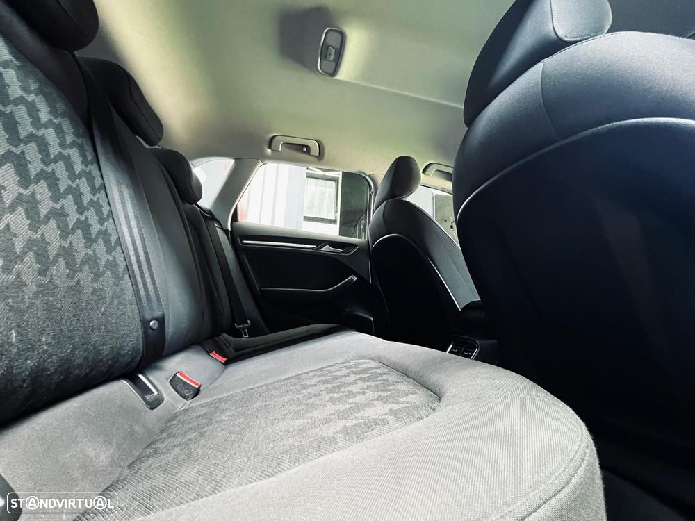 Audi A3 Sportback 1.6 TDI - 38
