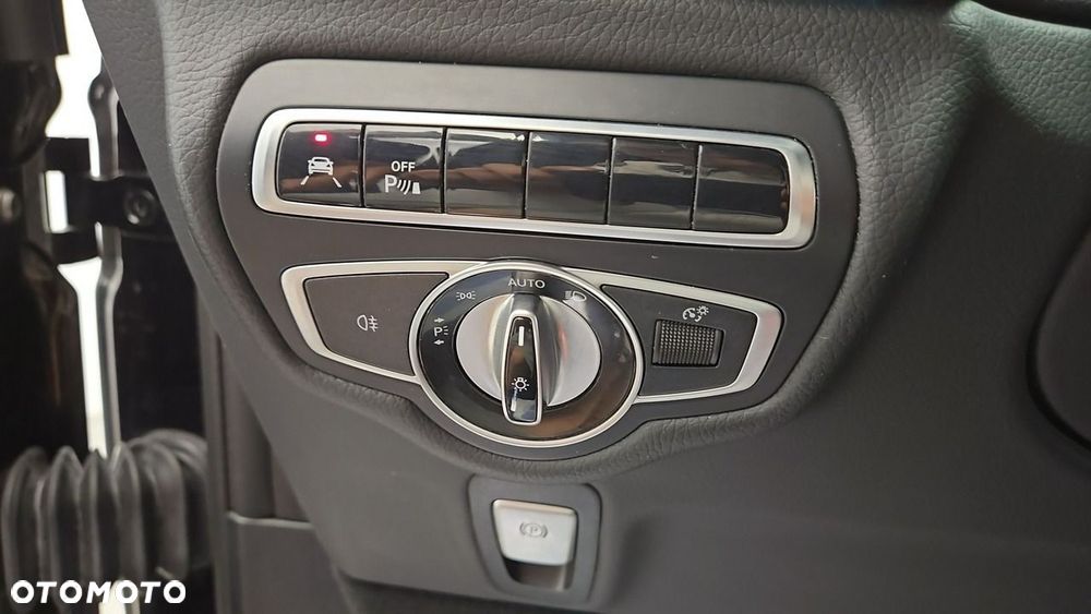 Mercedes-Benz Klasa G 400 d 9G-TRONIC - 17