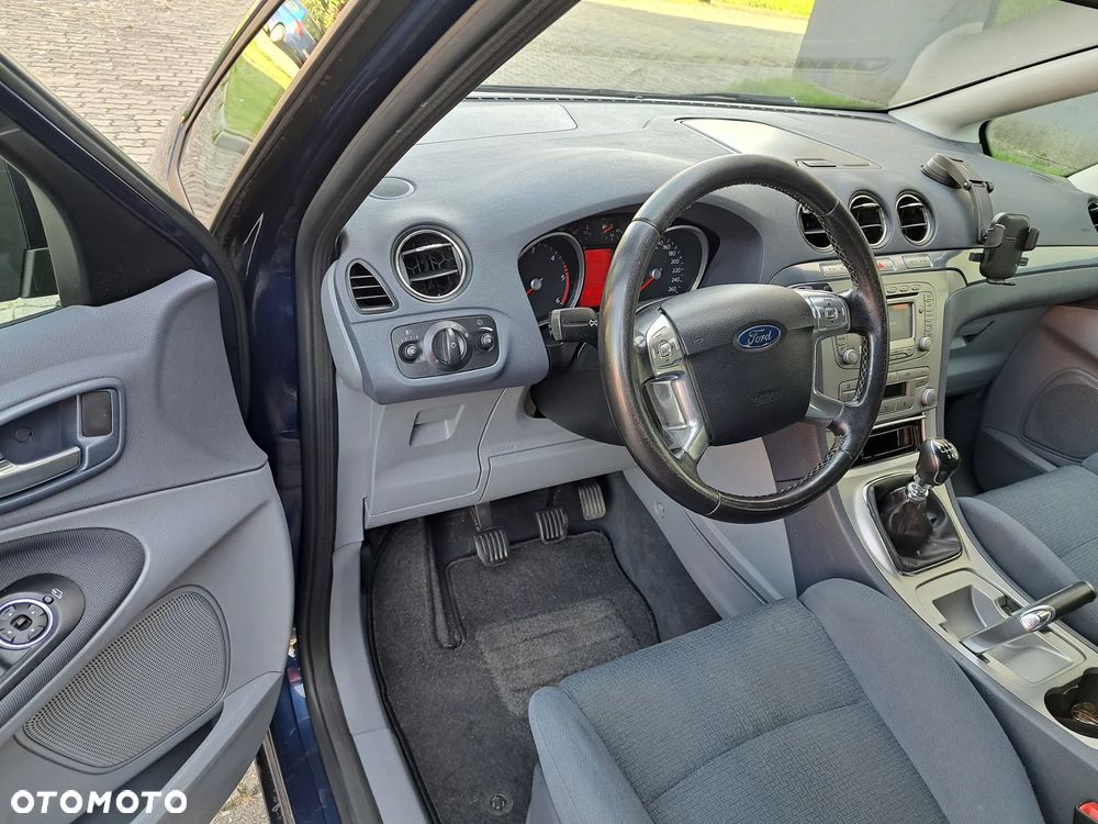 Ford S-Max - 7