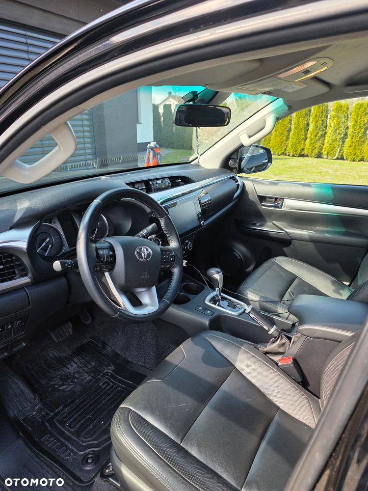 Toyota Hilux 2.4 D-4D Double Cab SR5 4x4 - 8