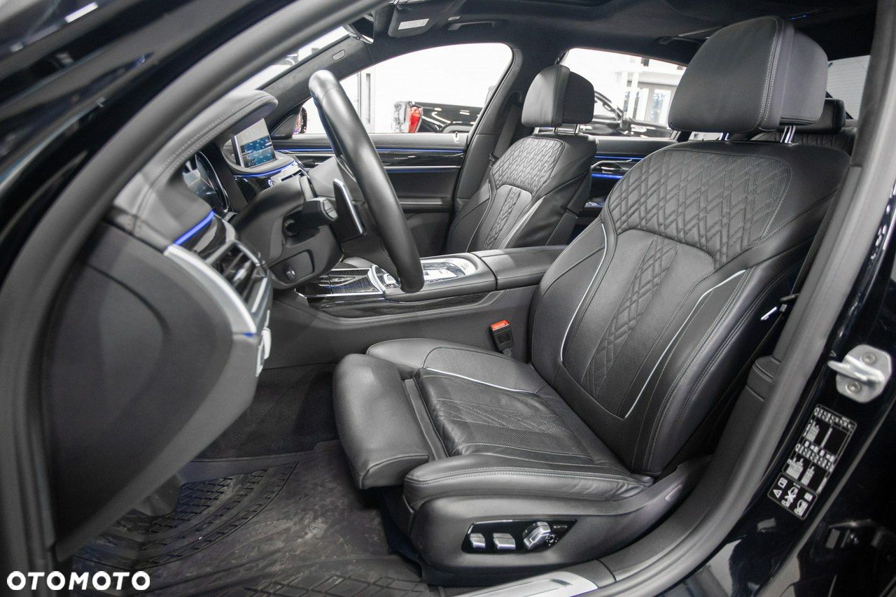 BMW Seria 7 - 23