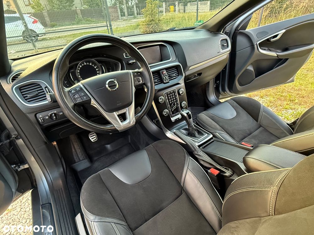 Volvo V40 T3 Drive-E R-Design Momentum - 7