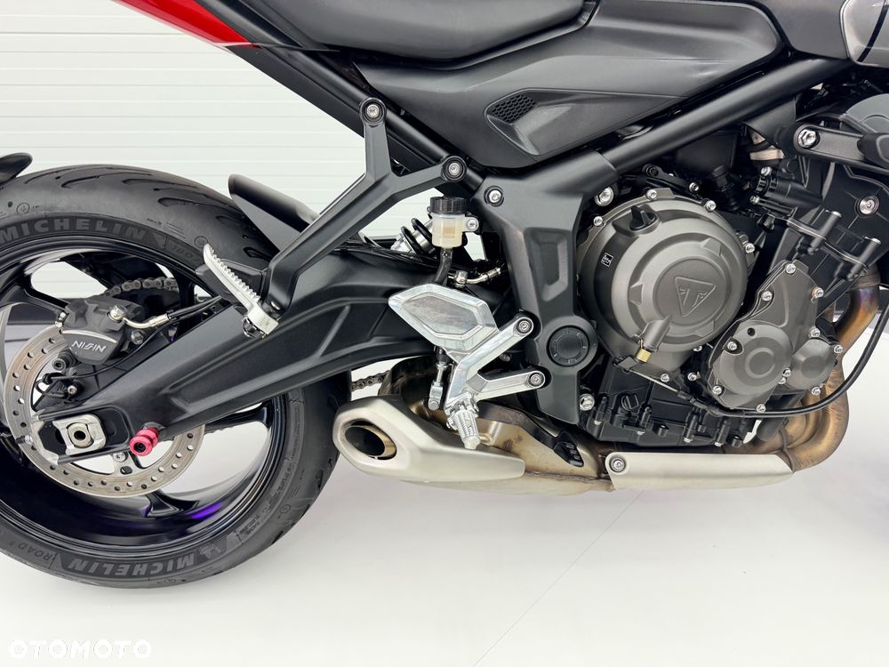 Triumph Trident - 25