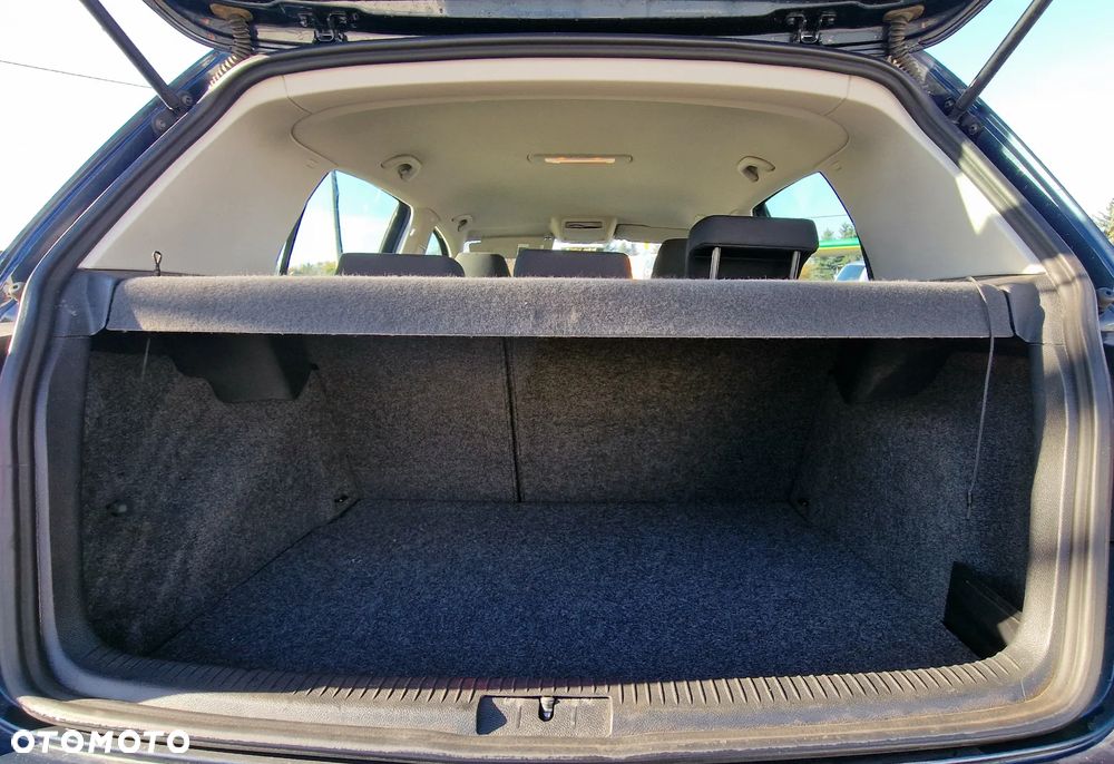 Volkswagen Golf VI 1.6 TDI Comfortline - 13