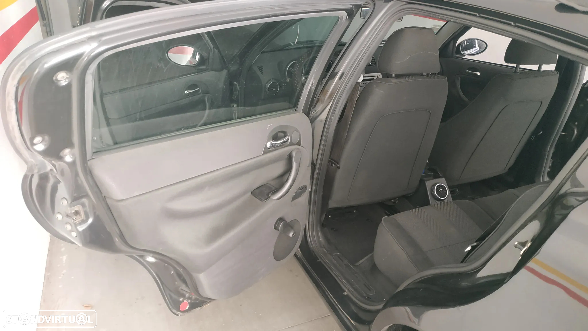 Alfa Romeo 147 1.9 JTD 16V Progression - 6