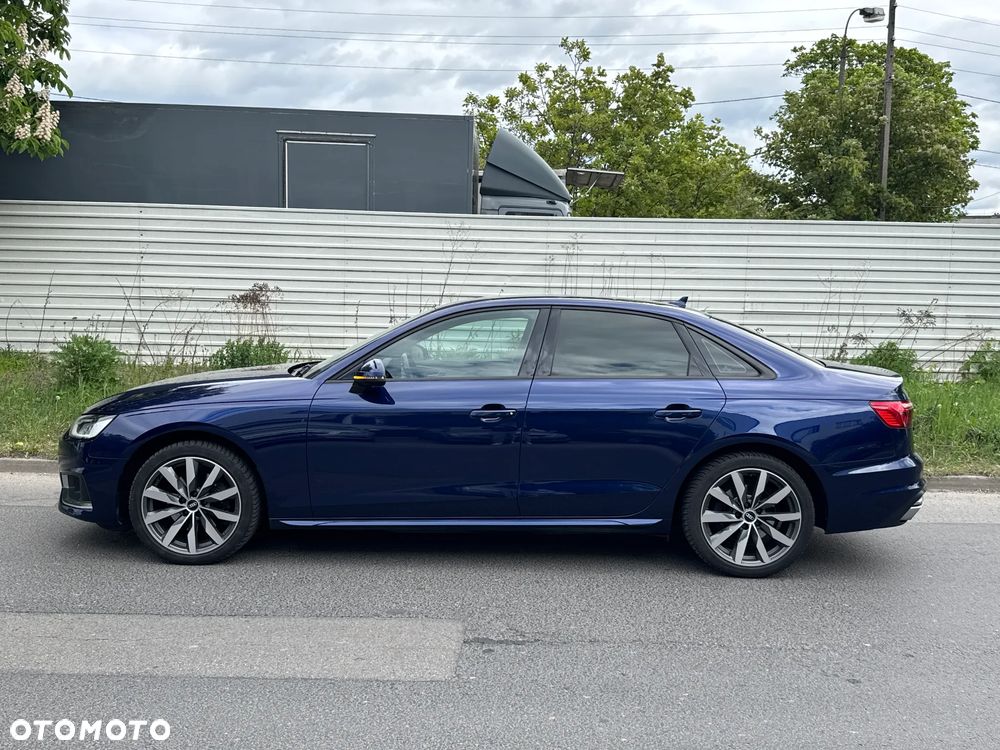 Audi A4 Limousine - 11
