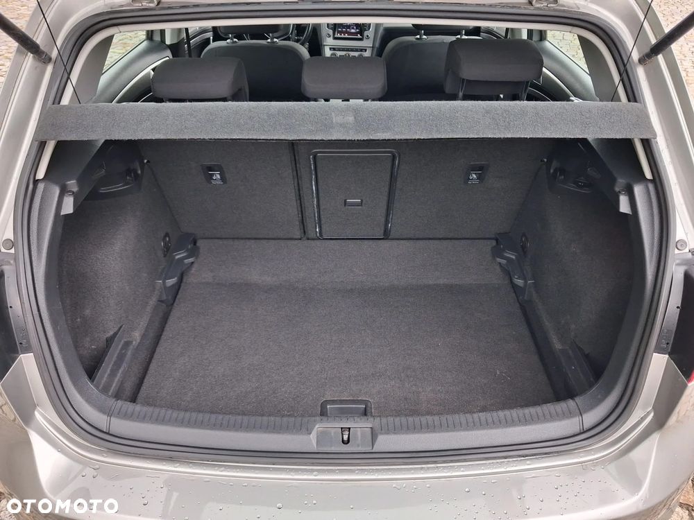 Volkswagen Golf - 21